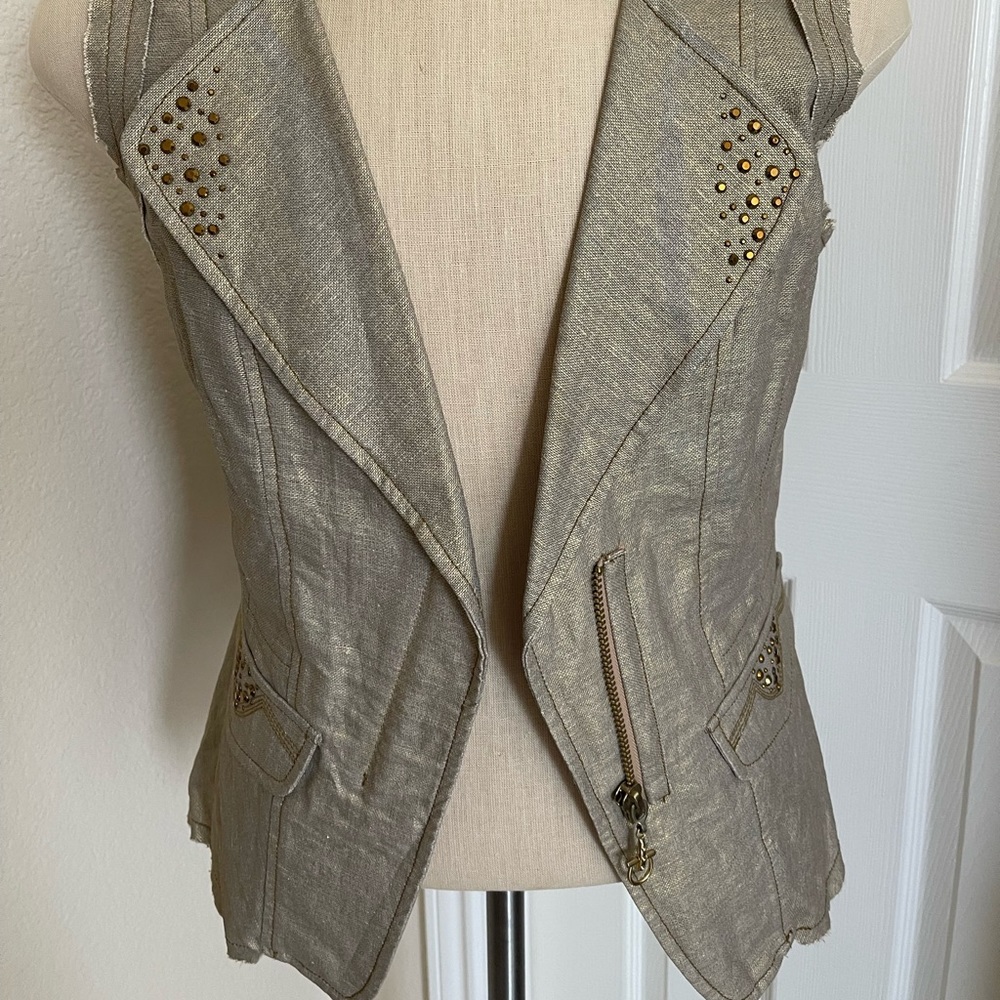 Women’s Linen Studded Vest - 14